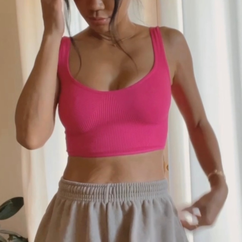 Urban Outfitters hot pink crop xs